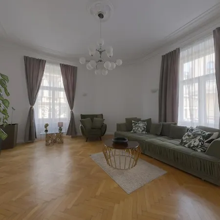 Appartement Beautiful At The Old Town Bratislava