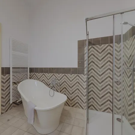 Beautiful At The Old Town Apartment Bratislava