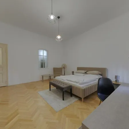 Beautiful At The Old Town Apartment *