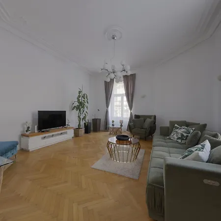 Beautiful At The Old Town Apartment Bratislava